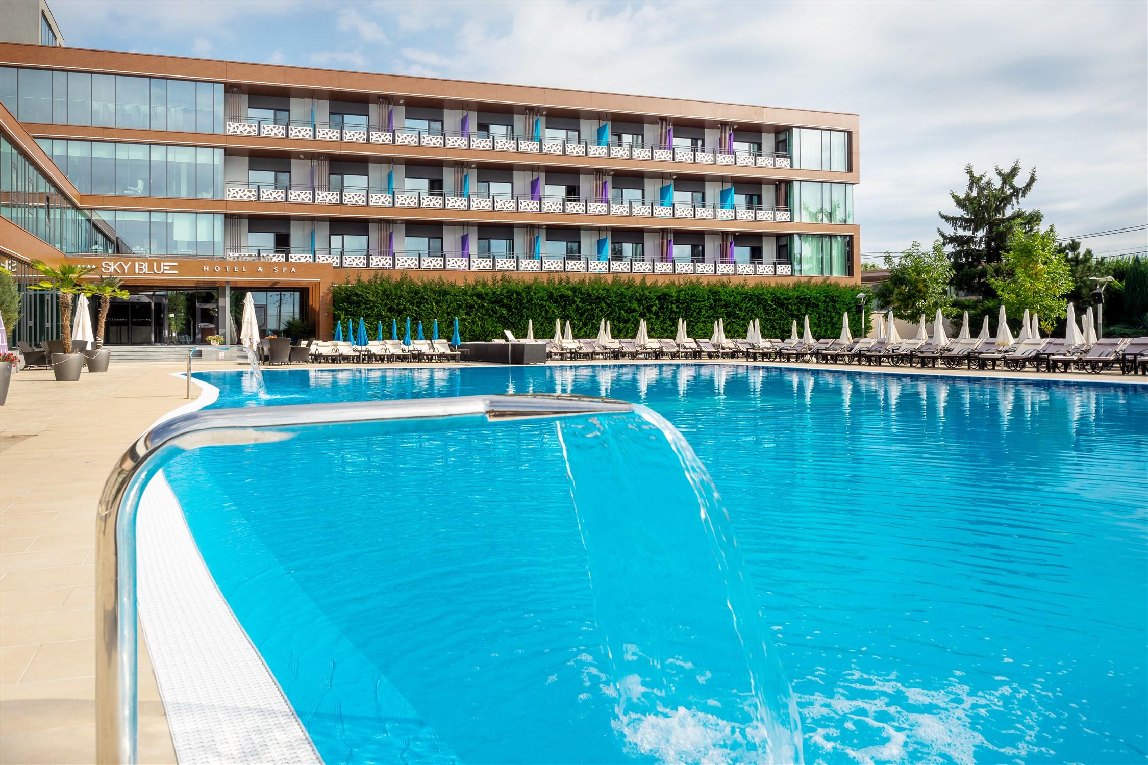 Sky Blue Hotel & Spa Paulesti  المظهر الخارجي الصورة