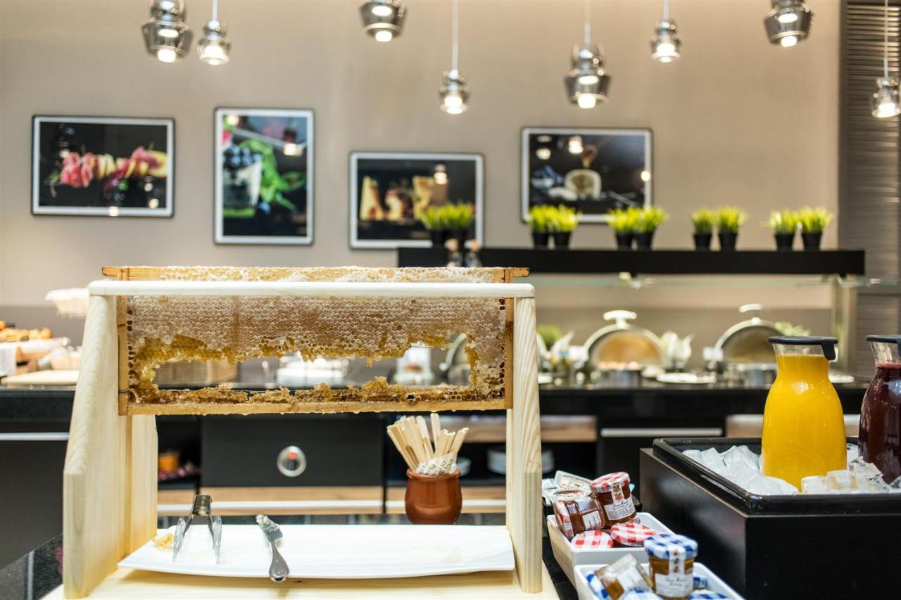 Sky Blue Hotel & Spa Paulesti  المظهر الخارجي الصورة