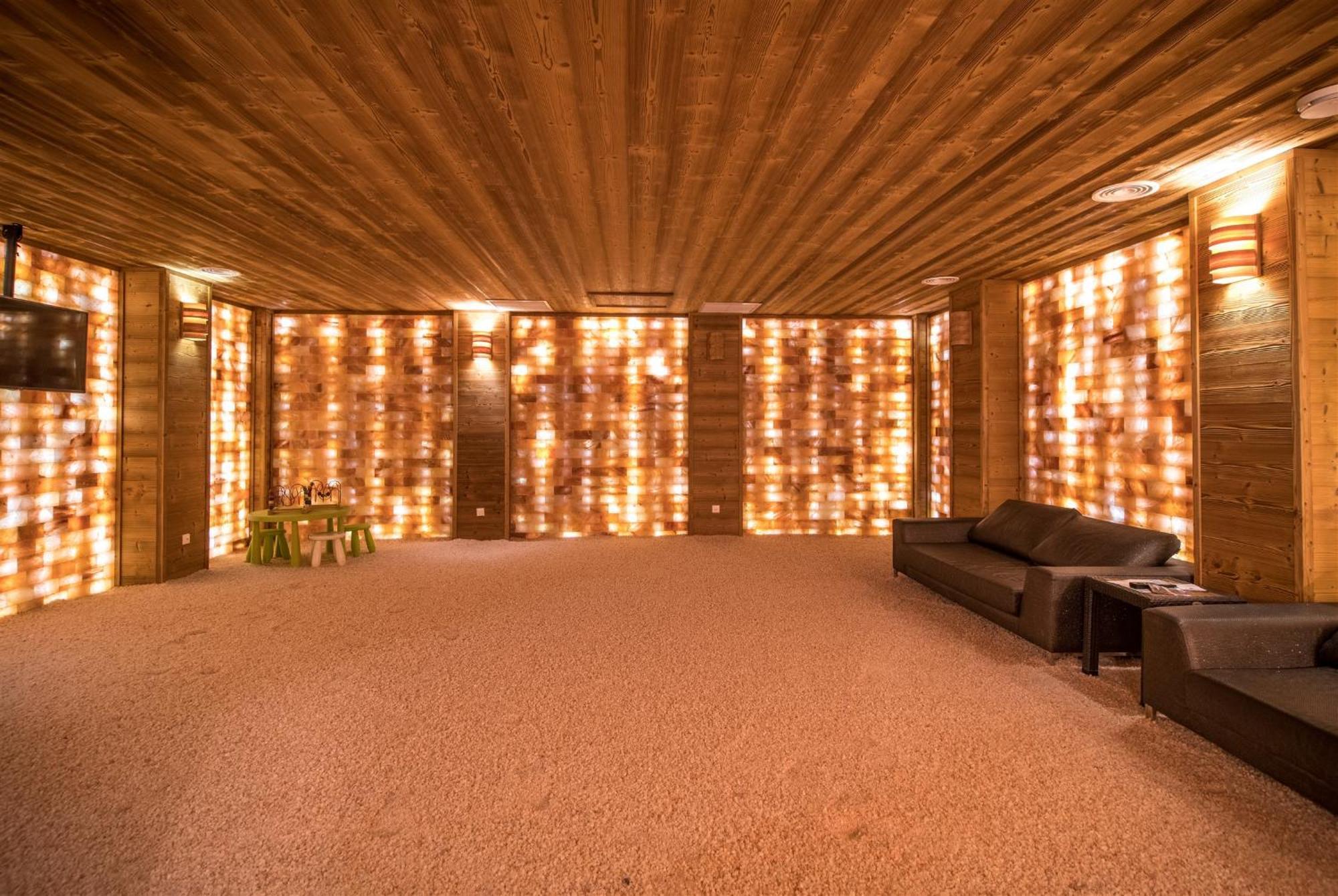 Sky Blue Hotel & Spa Paulesti  المظهر الخارجي الصورة