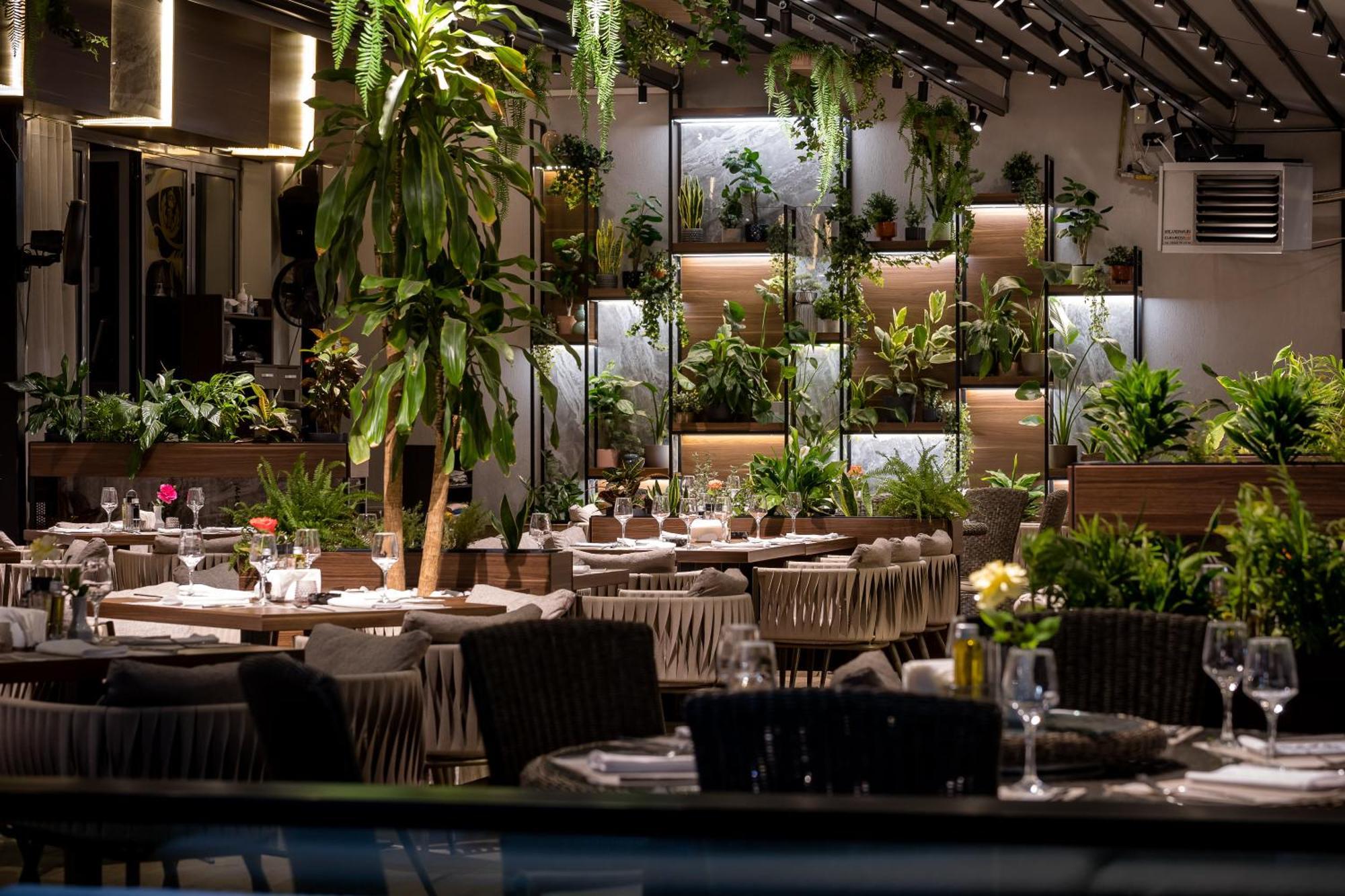 Sky Blue Hotel & Spa Paulesti  المظهر الخارجي الصورة